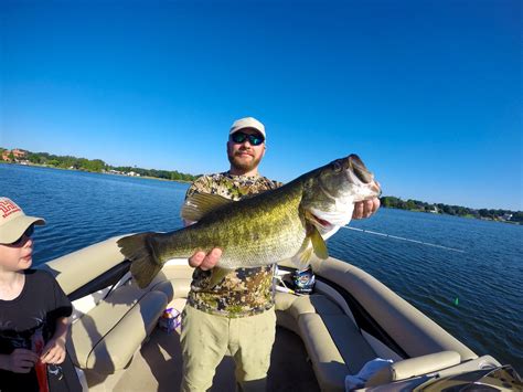 Big fish – bass lakes .